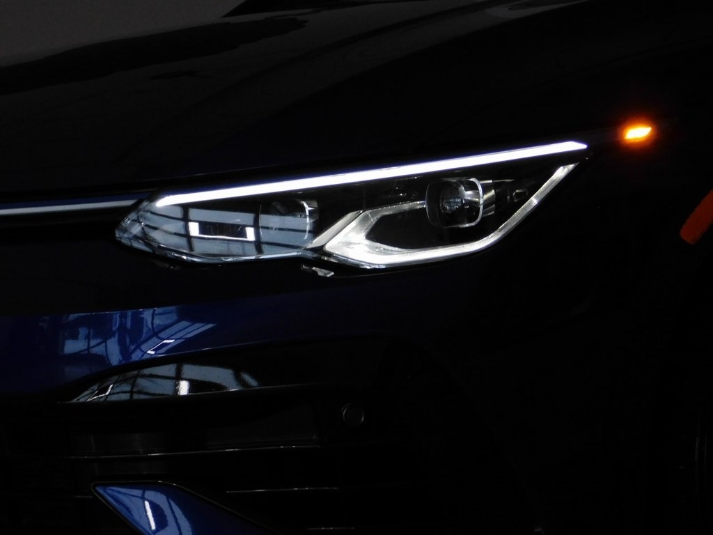 Volkswagen Golf R  2024