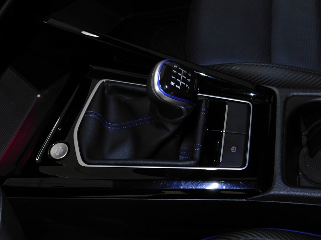 Volkswagen Golf R  2024