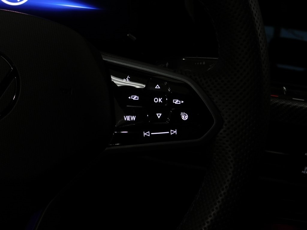 Volkswagen Golf R  2024