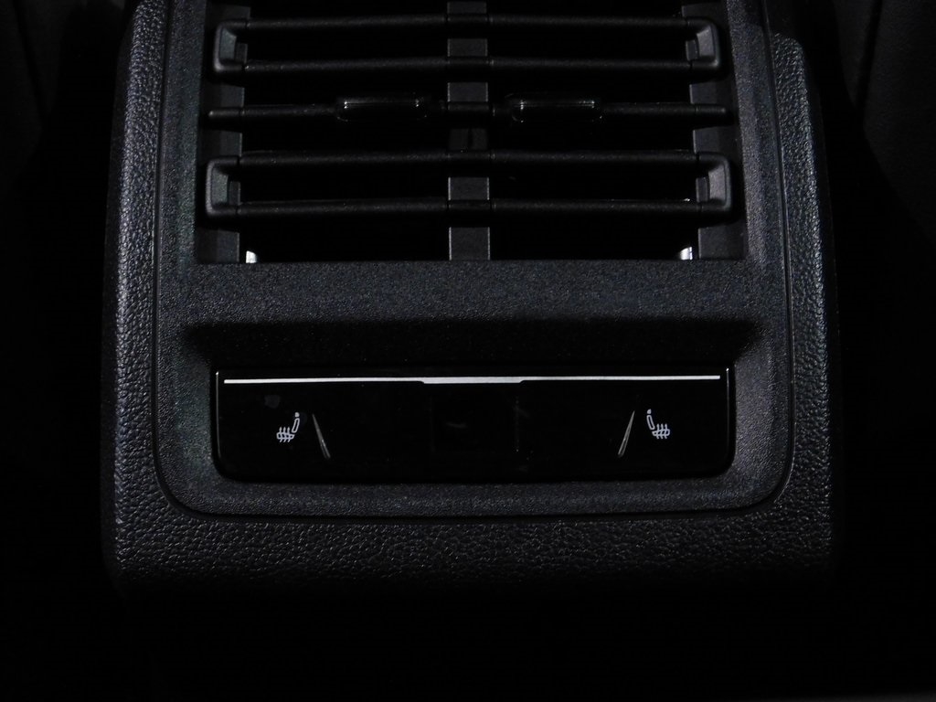 Volkswagen Golf R  2024