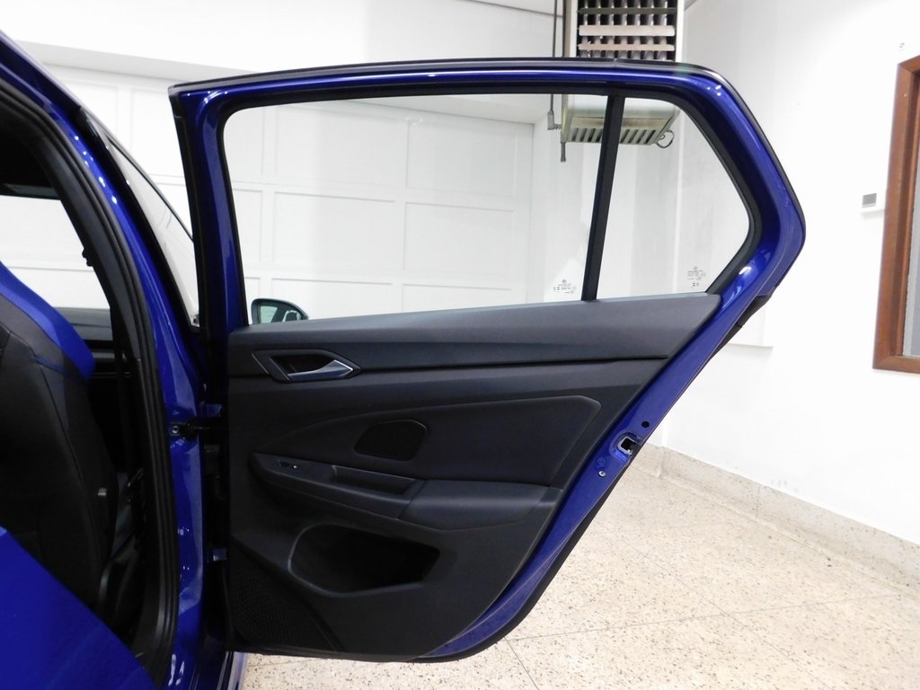 Volkswagen Golf R  2024