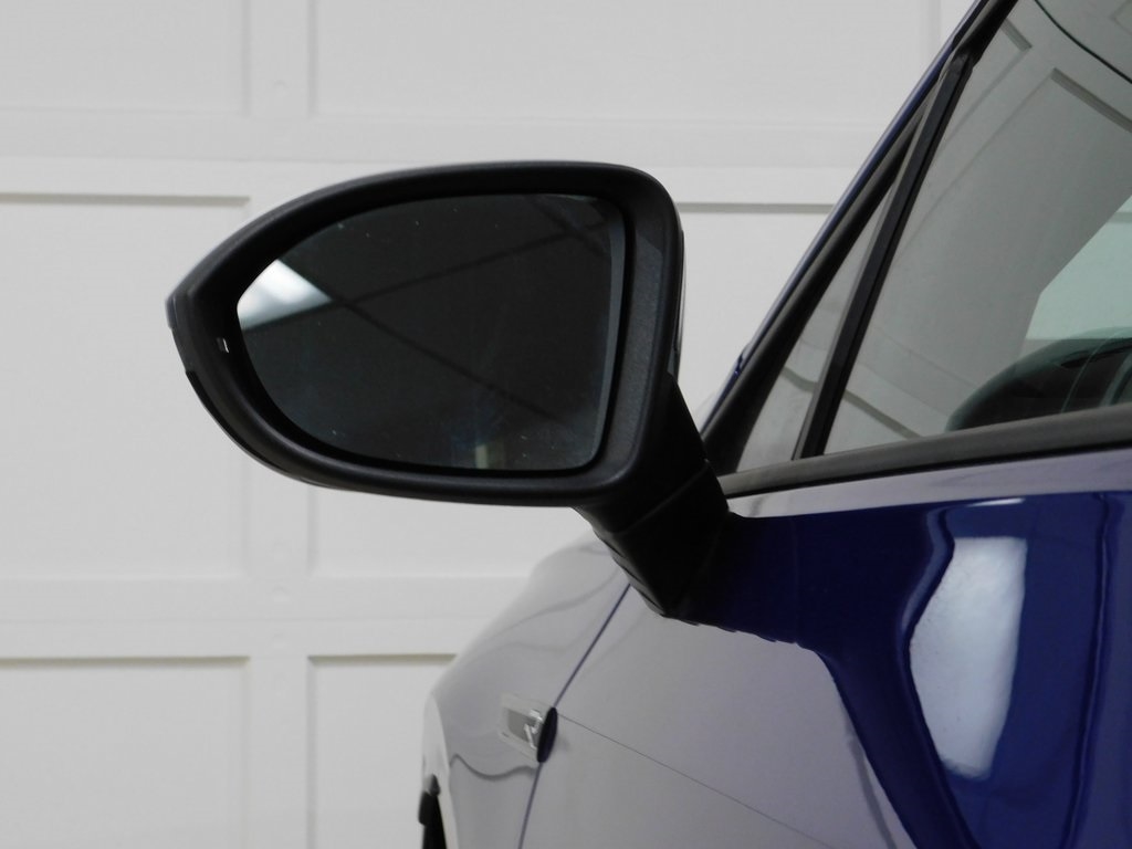 Volkswagen Golf R  2024