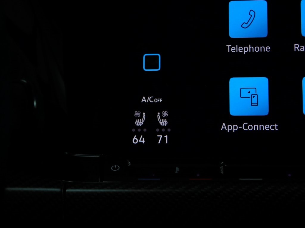 Volkswagen Golf R  2024