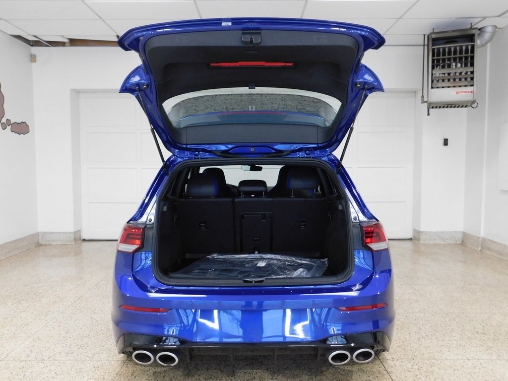 Volkswagen Golf R  2024