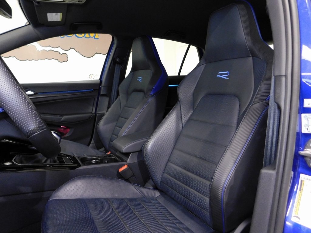 Volkswagen Golf R  2024