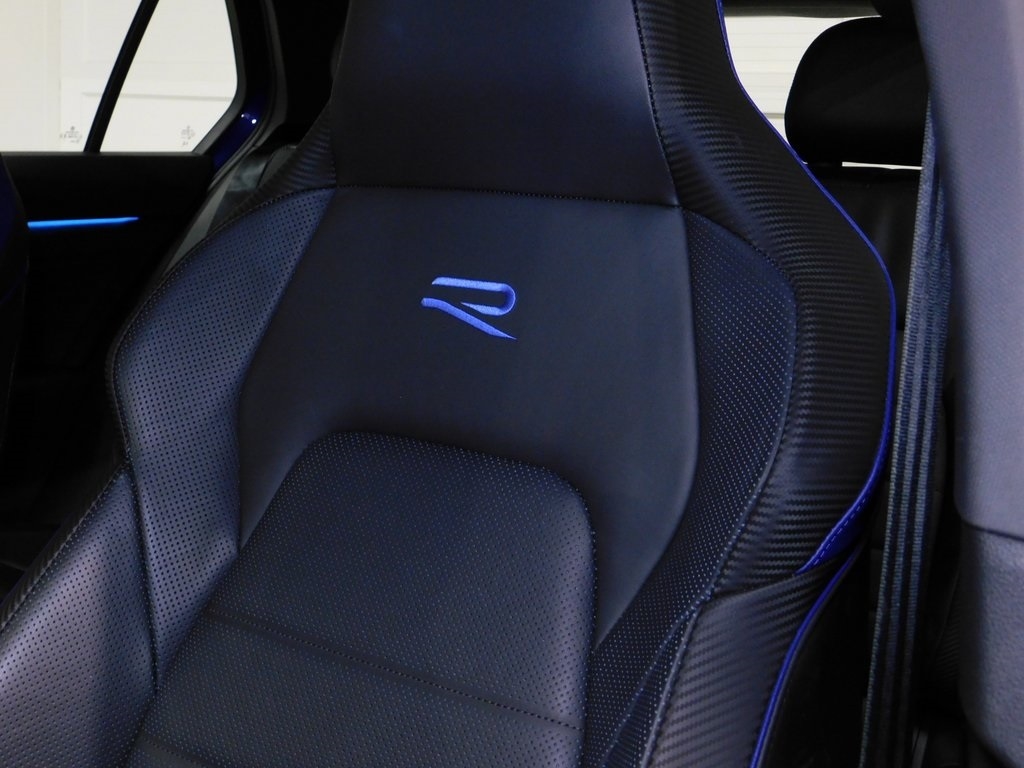 Volkswagen Golf R  2024