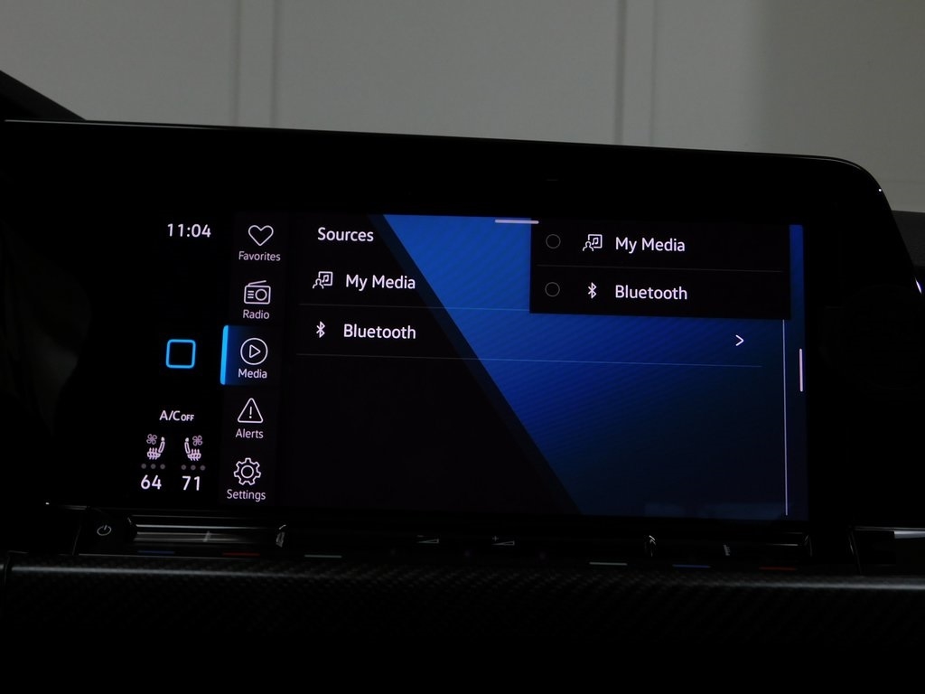 Volkswagen Golf R  2024