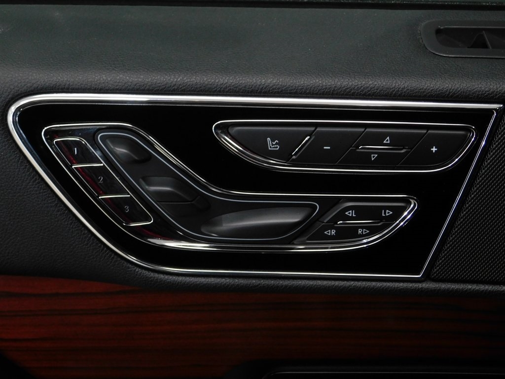 Lincoln Navigator L  2021