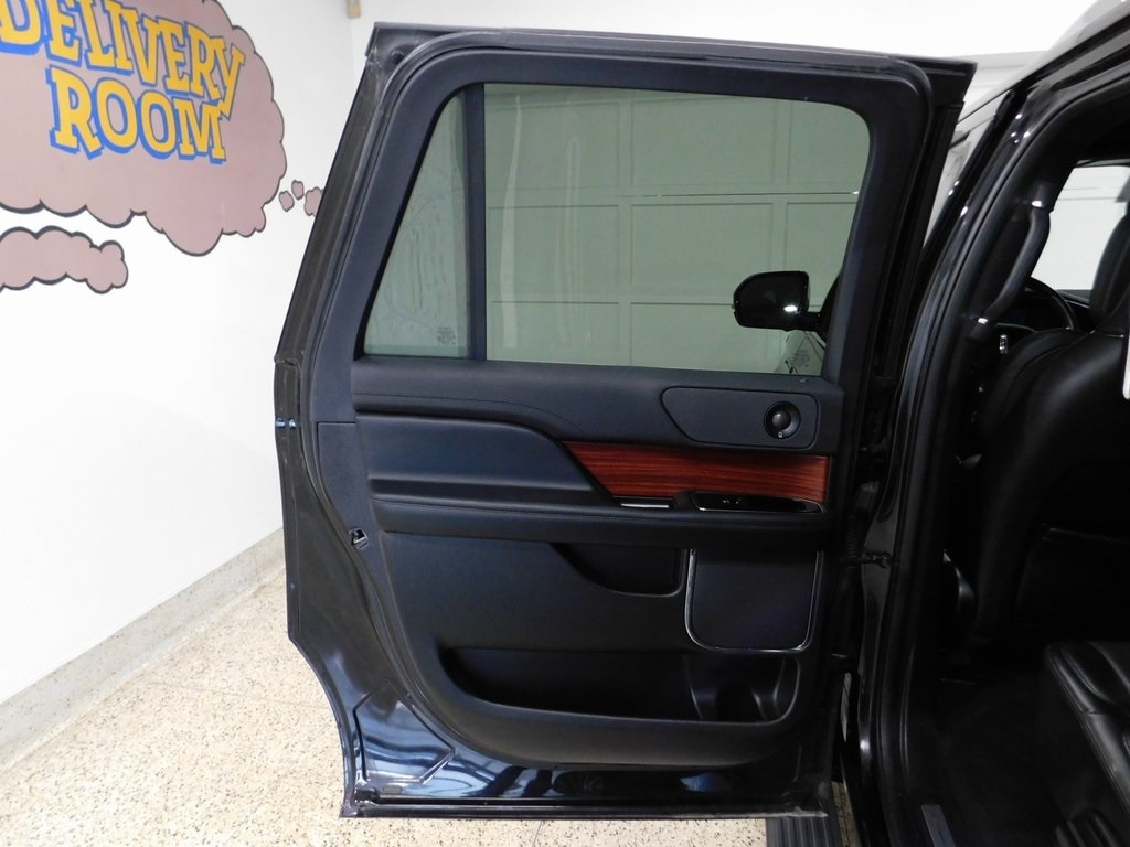 Lincoln Navigator L  2021