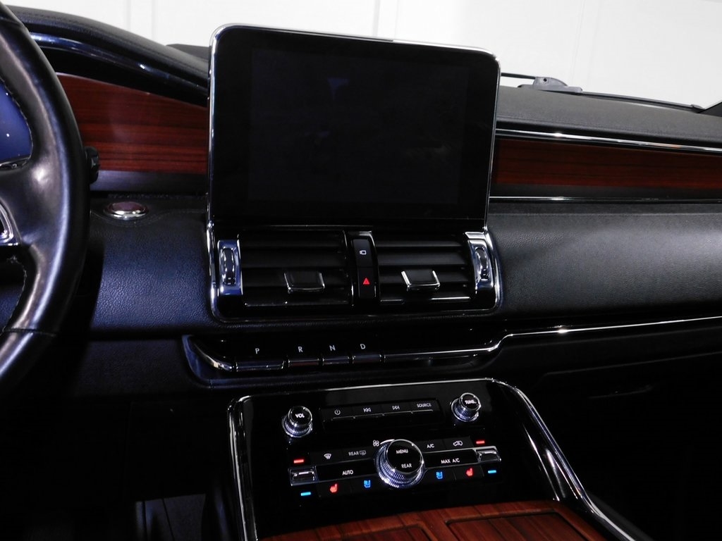 Lincoln Navigator L  2021