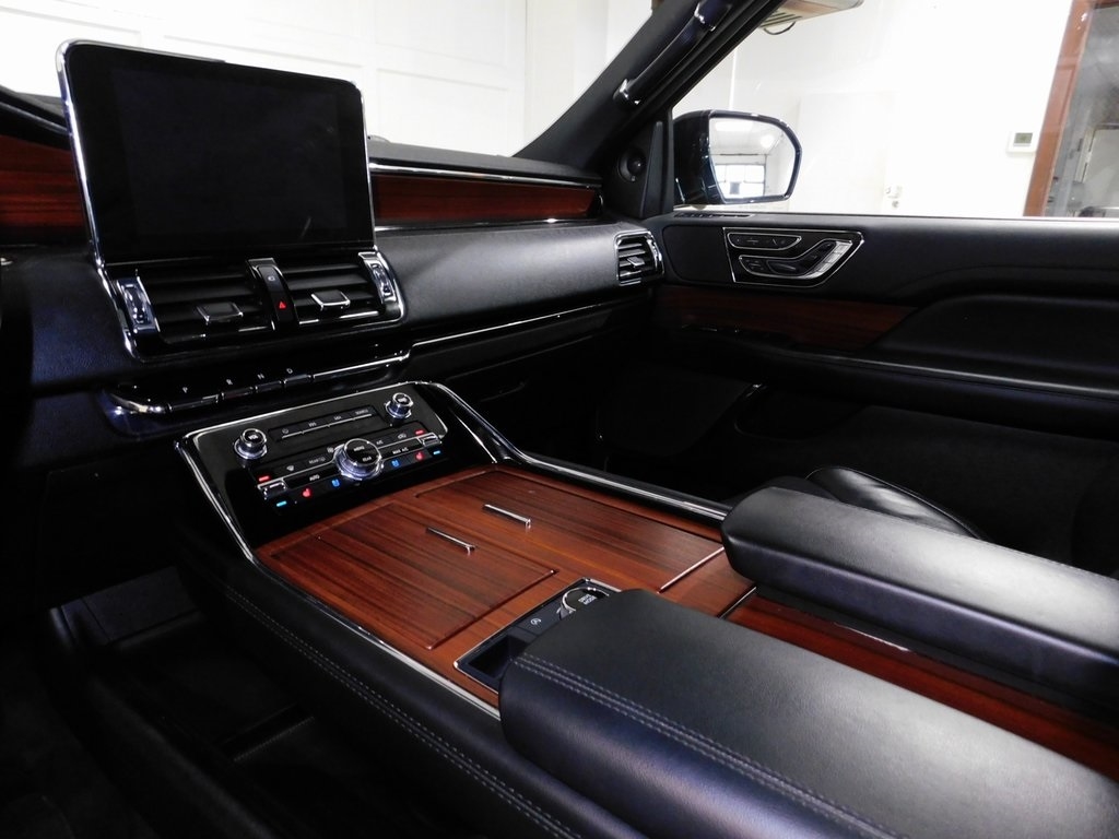 Lincoln Navigator L  2021