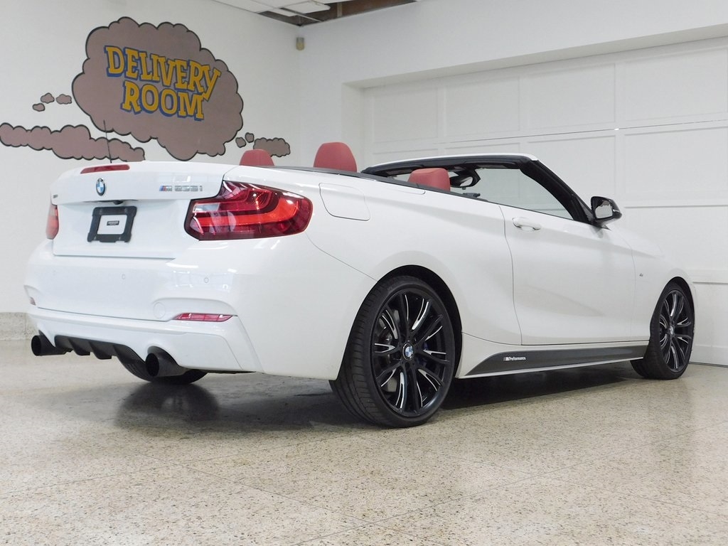 BMW 2-Series M235i xDrive Convertible 2016