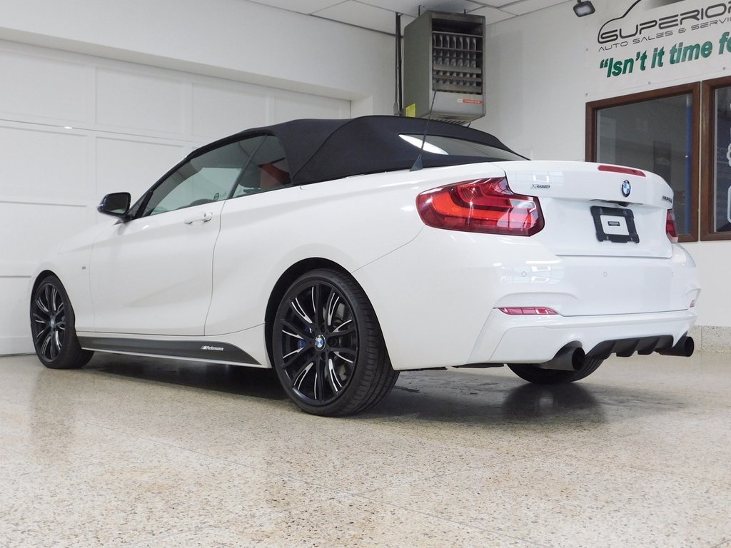 BMW 2-Series M235i xDrive Convertible 2016