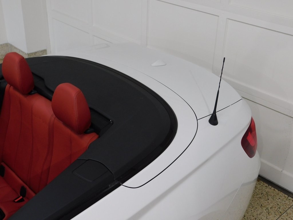 BMW 2-Series M235i xDrive Convertible 2016