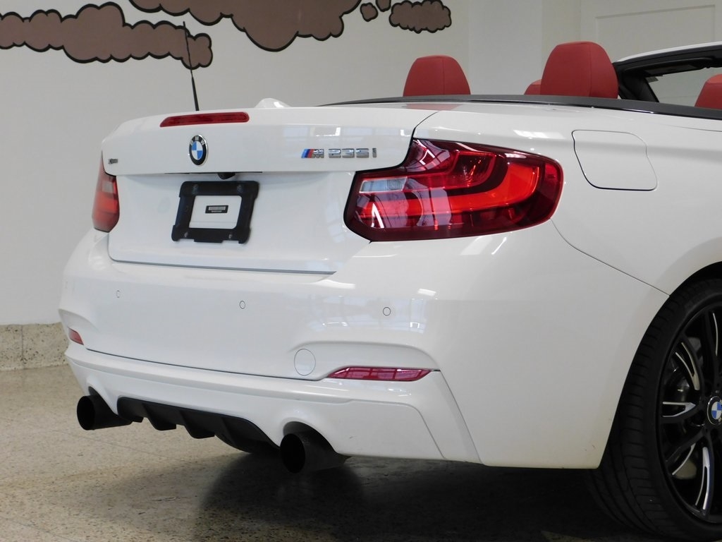 BMW 2-Series M235i xDrive Convertible 2016