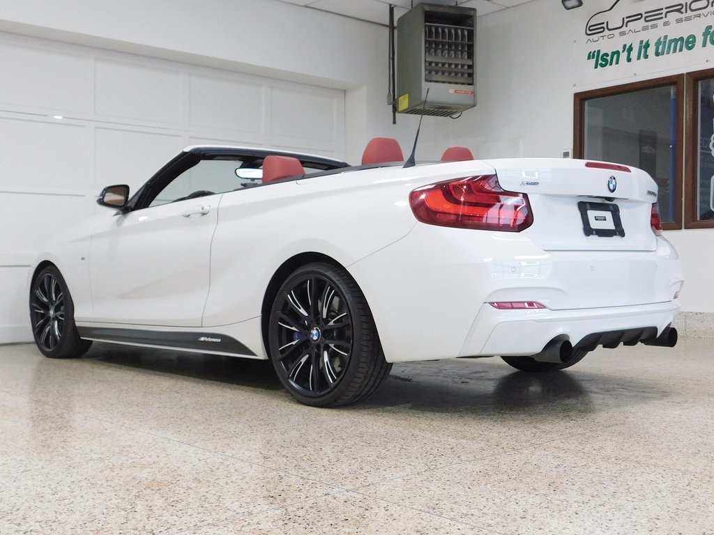 BMW 2-Series M235i xDrive Convertible 2016