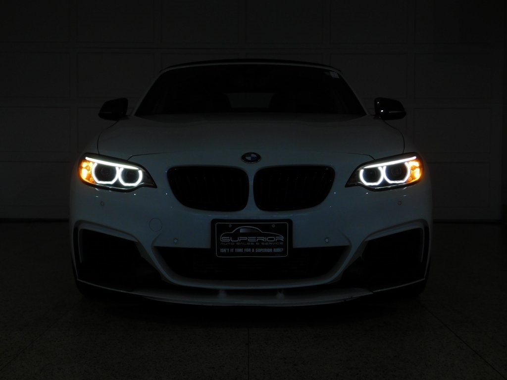 BMW 2-Series M235i xDrive Convertible 2016