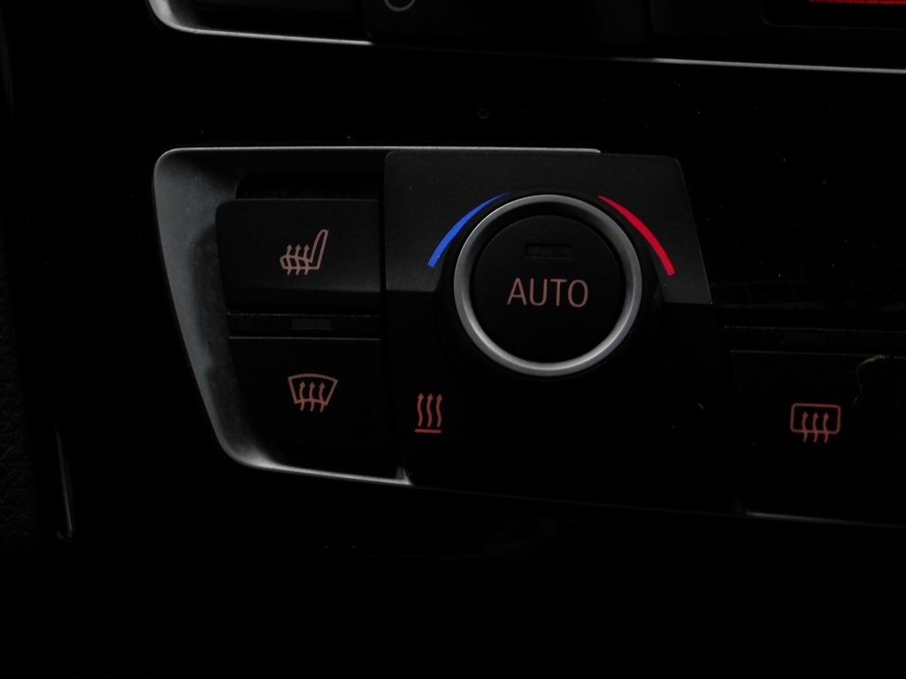 BMW 2-Series M235i xDrive Convertible 2016