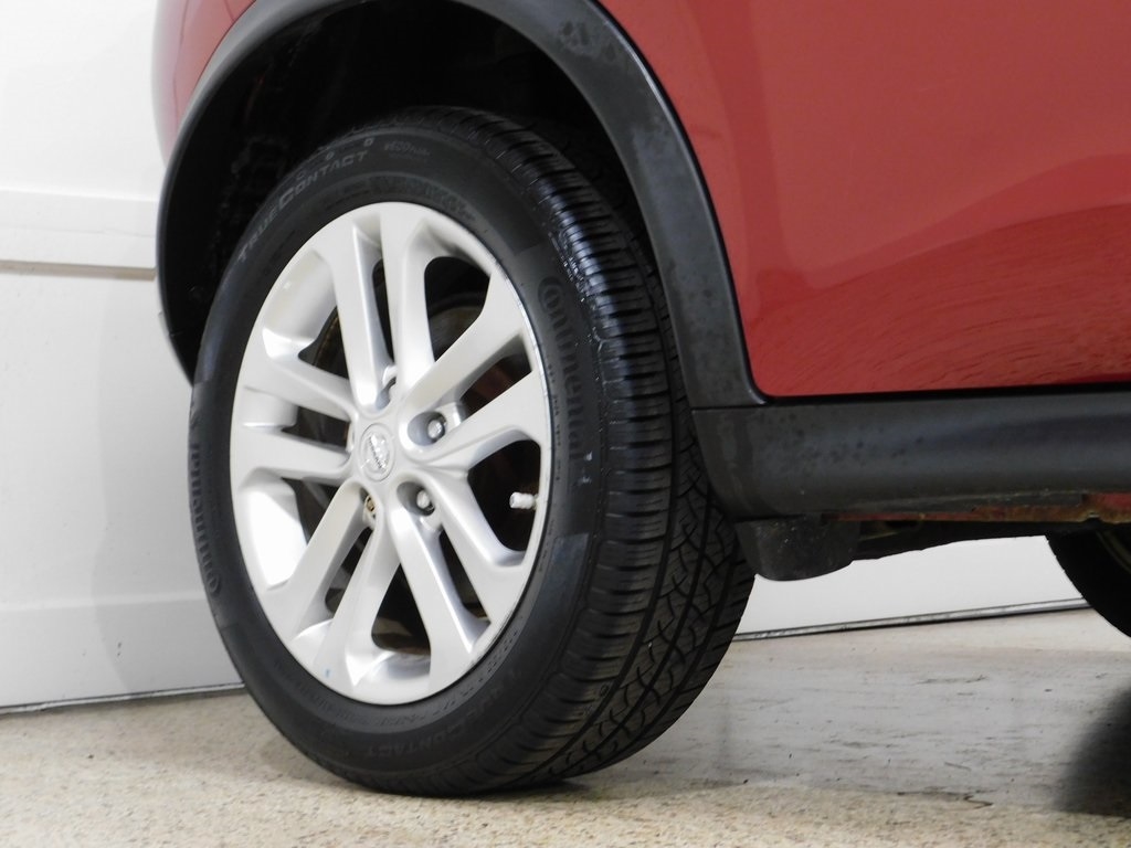 Nissan Juke S FWD 2013