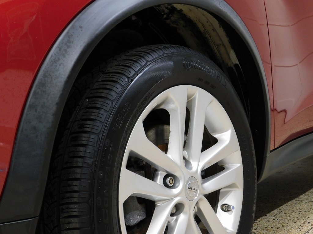 Nissan Juke S FWD 2013