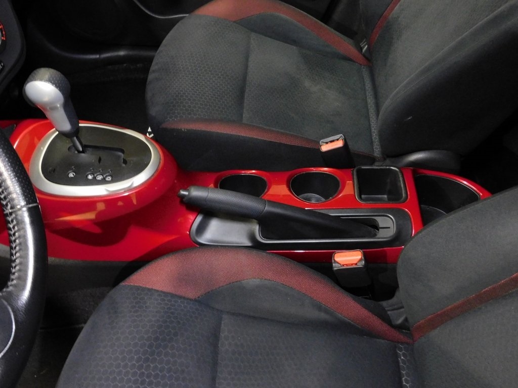 Nissan Juke S FWD 2013