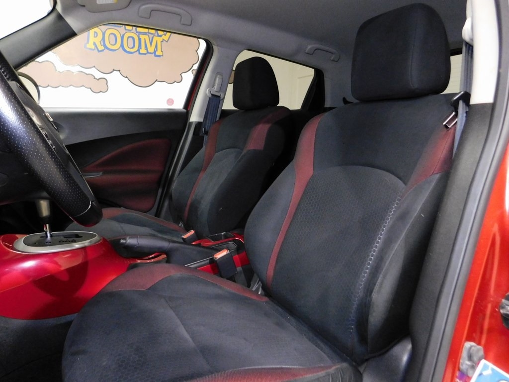 Nissan Juke S FWD 2013