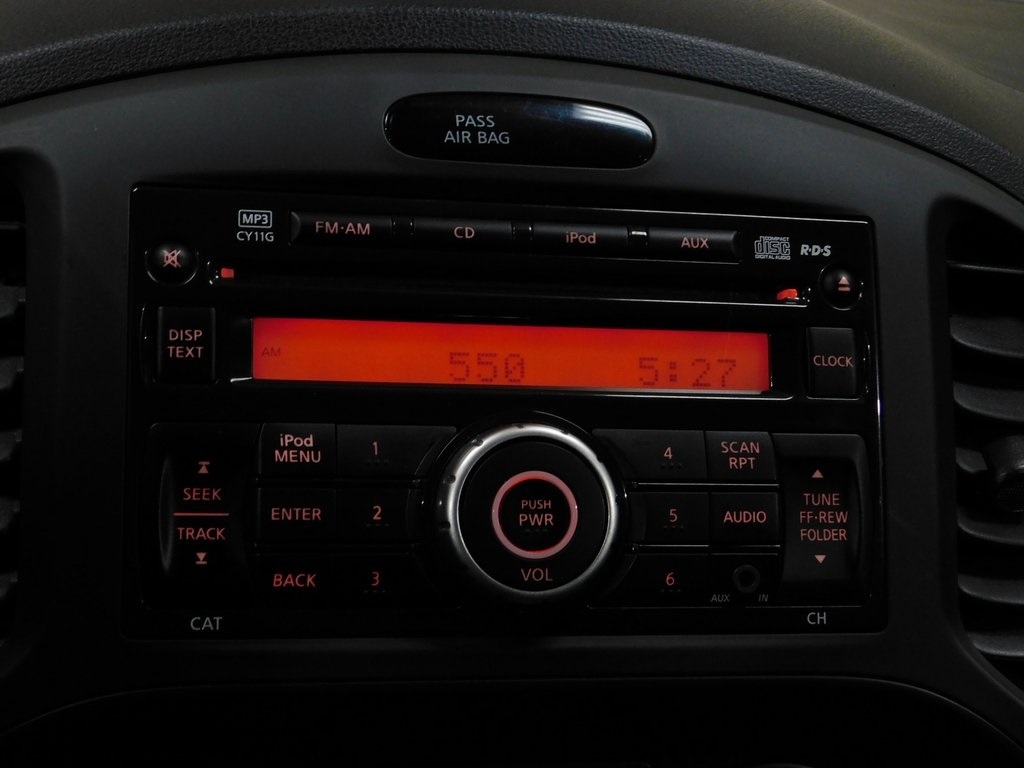 Nissan Juke S FWD 2013