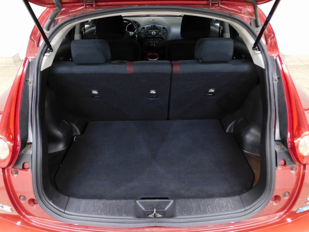 Nissan Juke S FWD 2013