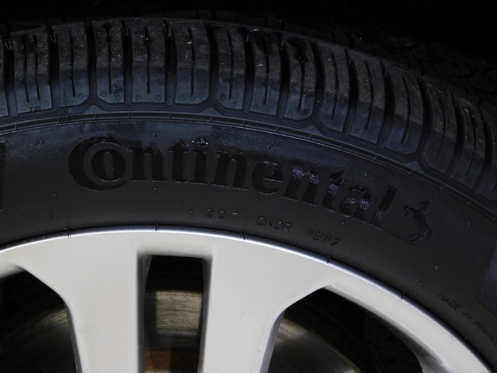 Nissan Juke S FWD 2013