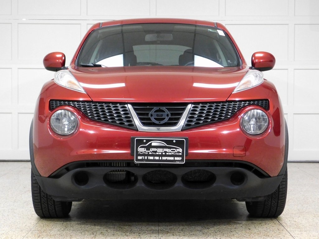 Nissan Juke S FWD 2013
