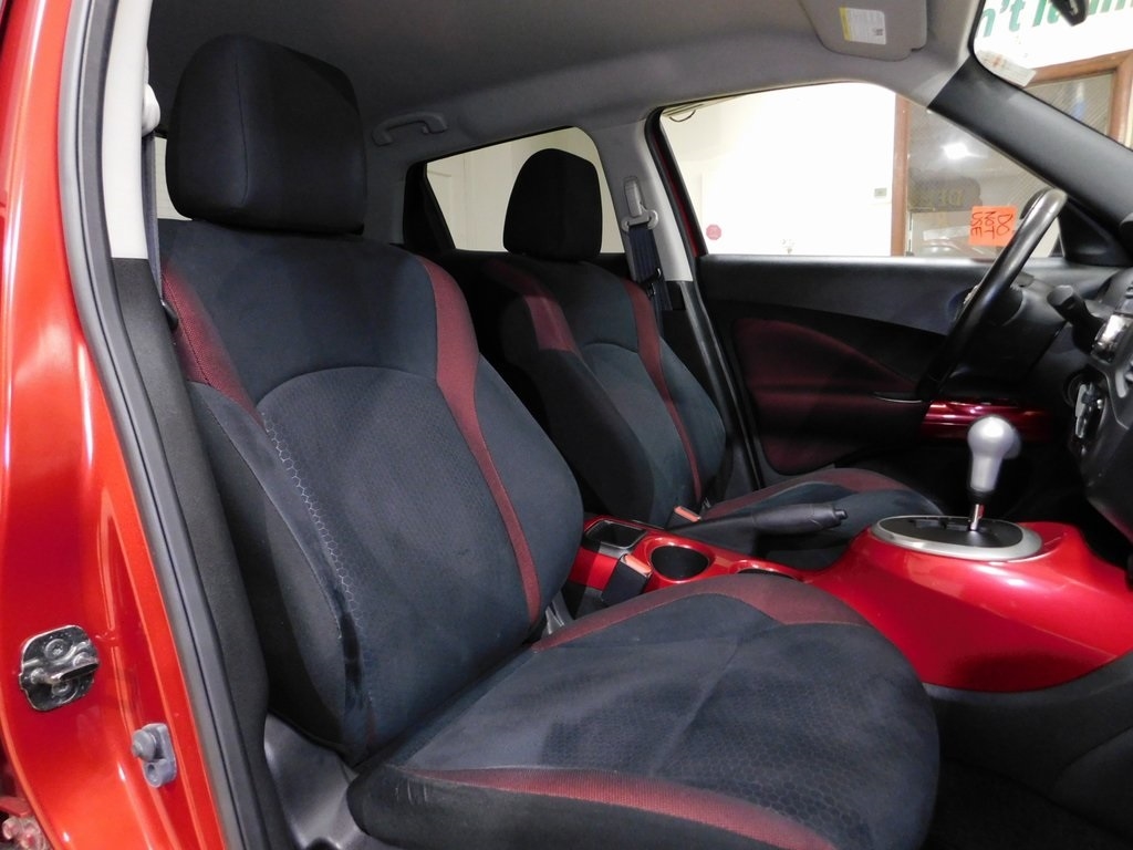 Nissan Juke S FWD 2013