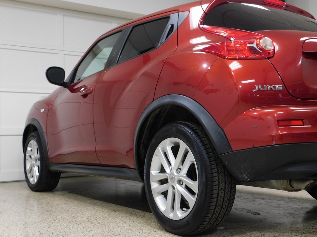 Nissan Juke S FWD 2013