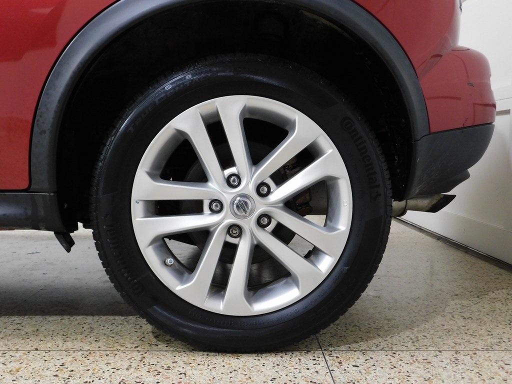 Nissan Juke S FWD 2013