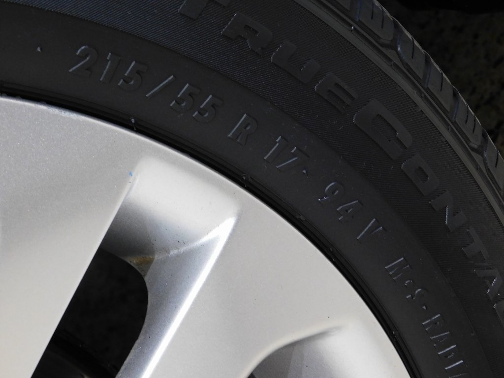 Nissan Juke S FWD 2013