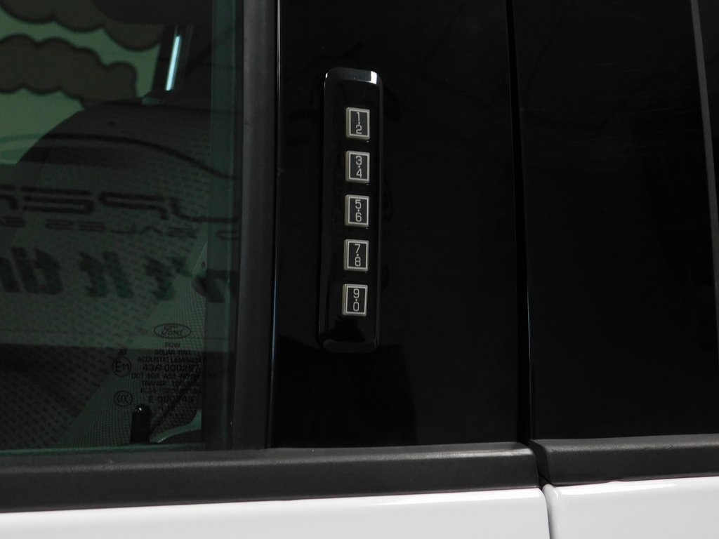 Ford F-150 XLT SuperCab 8-ft. Bed 4WD 2018