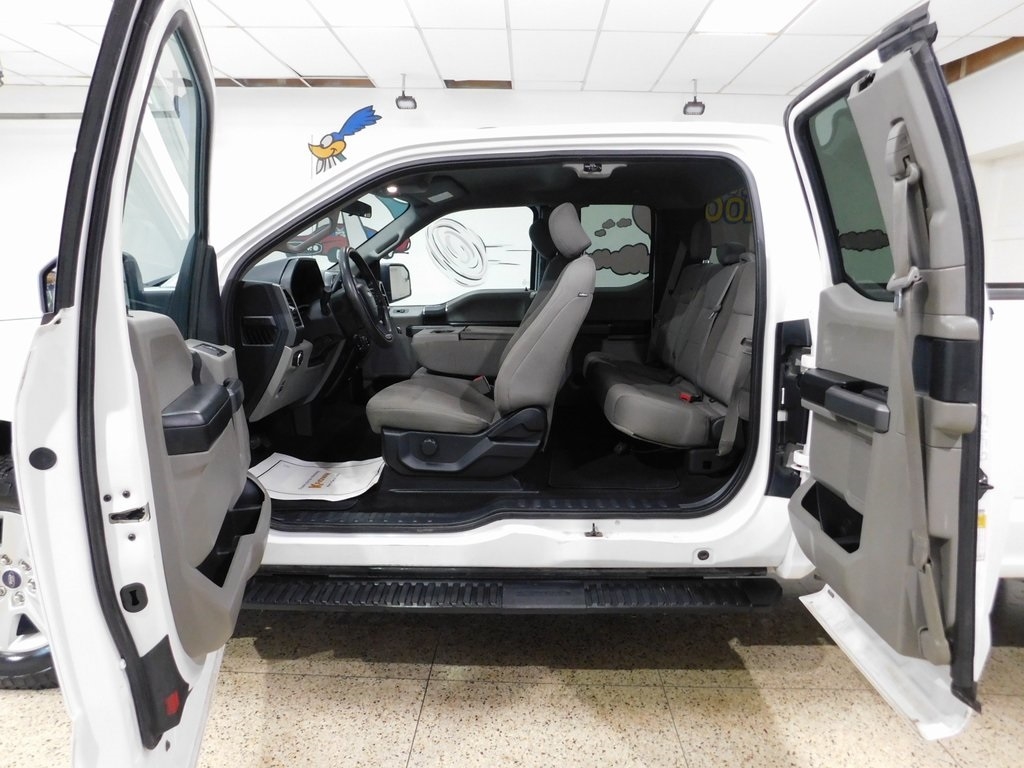 Ford F-150 XLT SuperCab 8-ft. Bed 4WD 2018