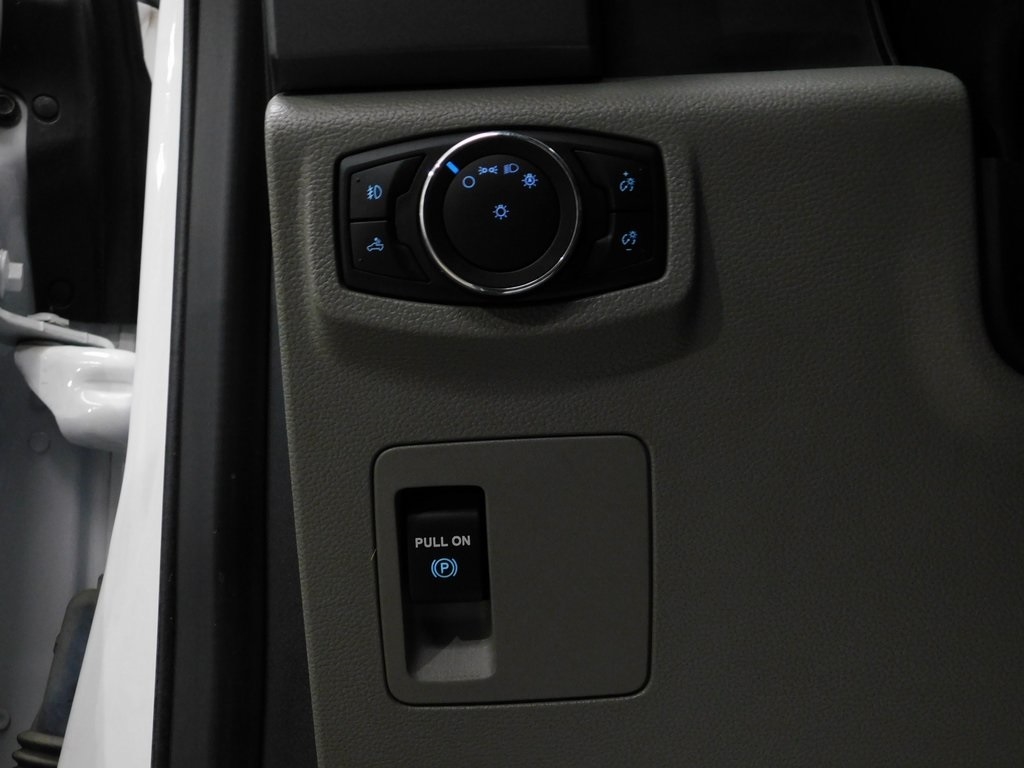 Ford F-150 XLT SuperCab 8-ft. Bed 4WD 2018