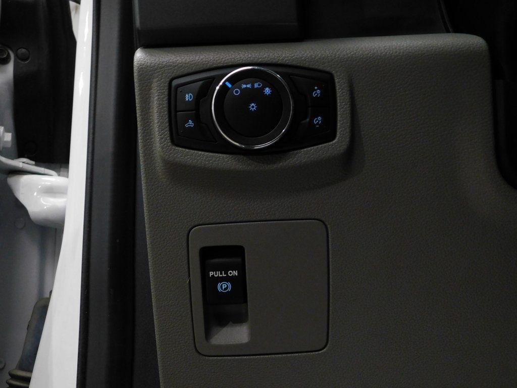 Ford F-150 XLT SuperCab 8-ft. Bed 4WD 2018