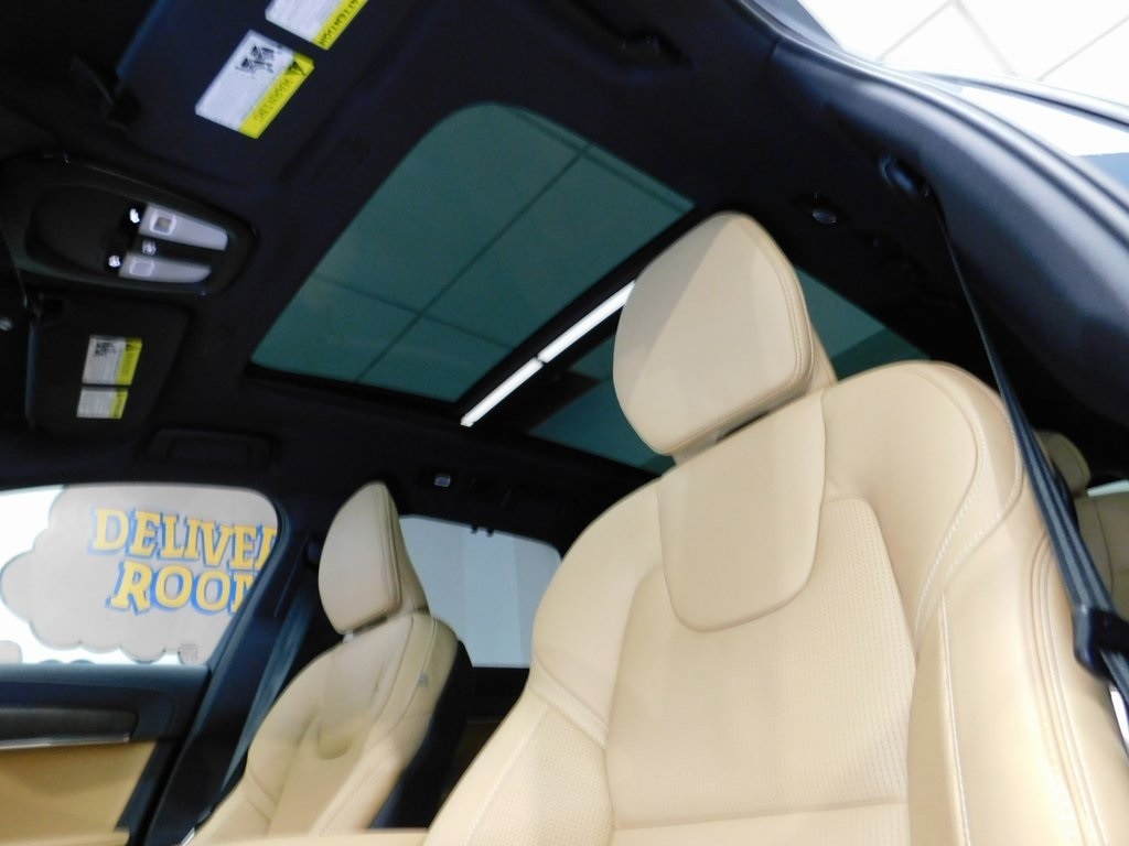 Volvo V90 Cross Country B6 Ultra 2026