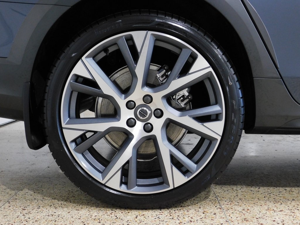 Volvo V90 Cross Country B6 Ultra 2026