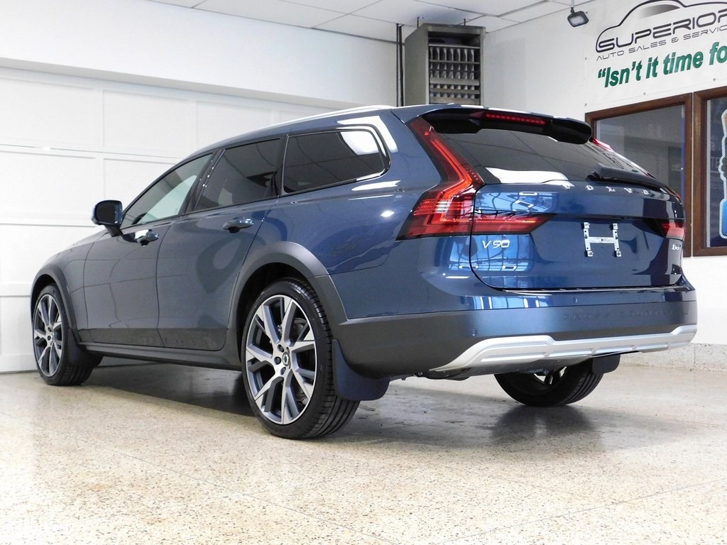 Volvo V90 Cross Country B6 Ultra 2026