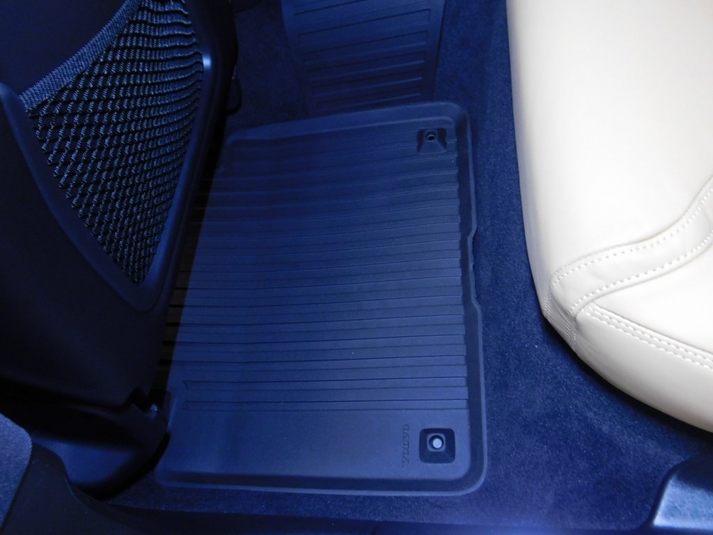 Volvo V90 Cross Country B6 Ultra 2026