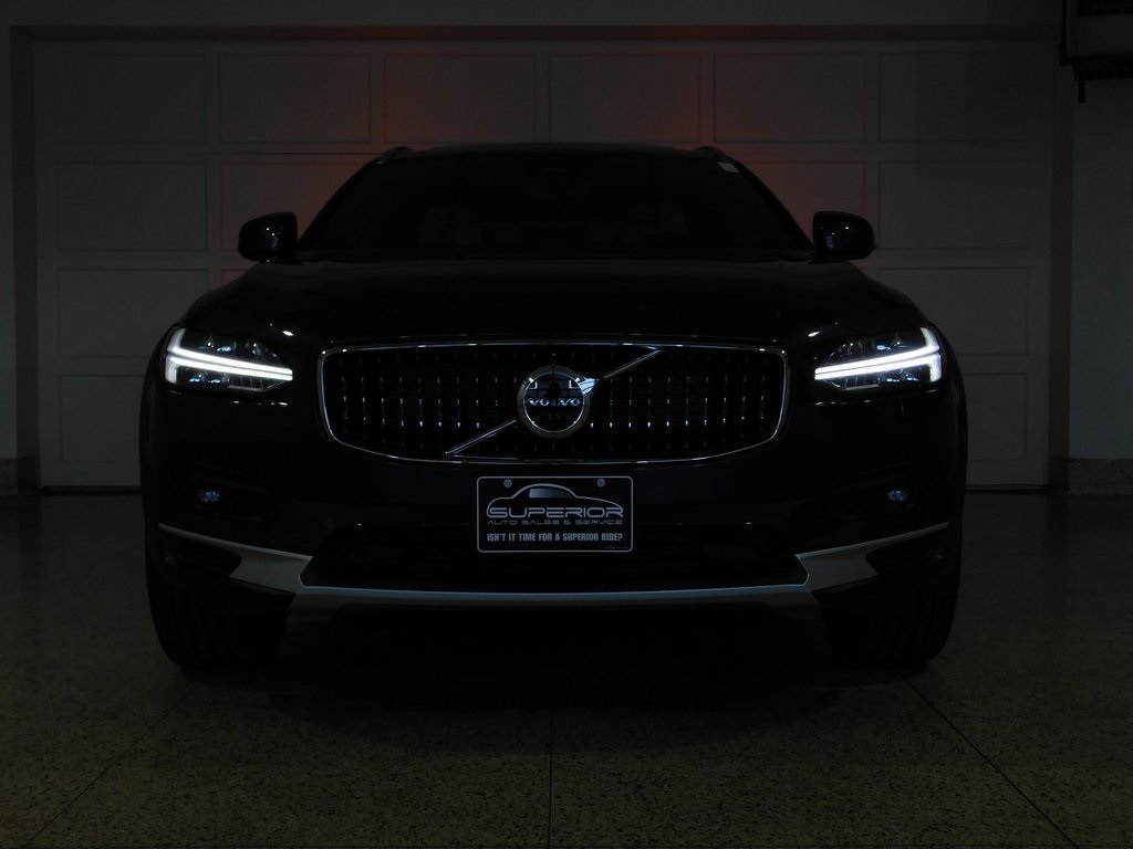 Volvo V90 Cross Country B6 Ultra 2026