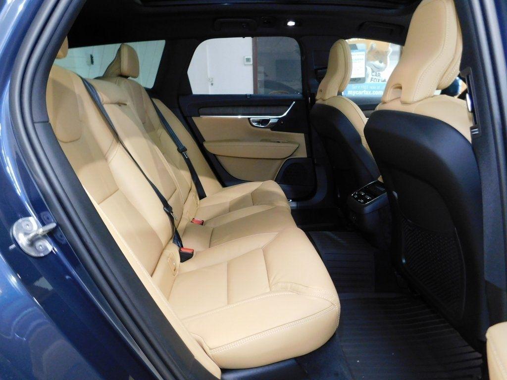 Volvo V90 Cross Country B6 Ultra 2026