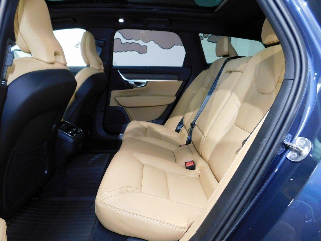 Volvo V90 Cross Country B6 Ultra 2026