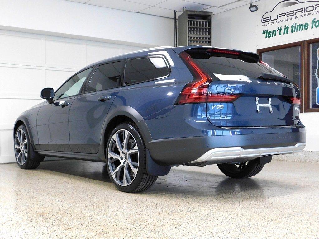 Volvo V90 Cross Country B6 Ultra 2026