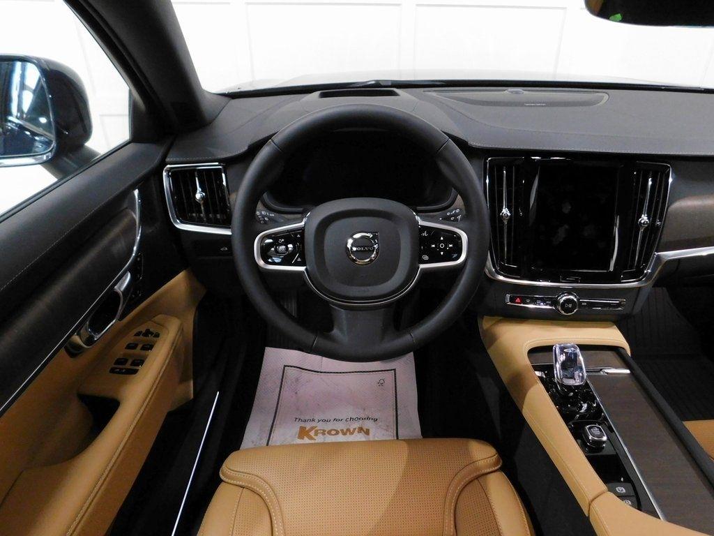 Volvo V90 Cross Country B6 Ultra 2026