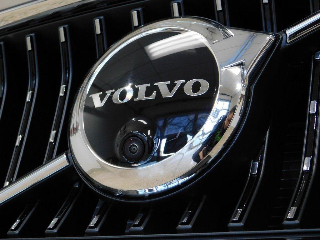 Volvo V90 Cross Country B6 Ultra 2026