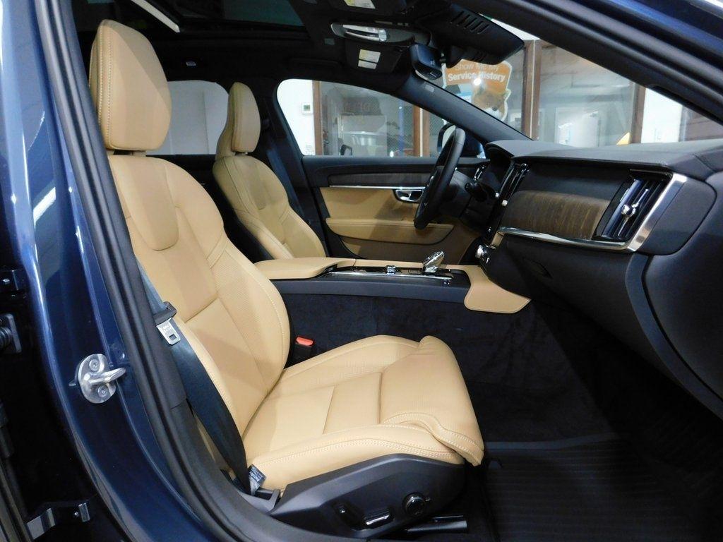 Volvo V90 Cross Country B6 Ultra 2026