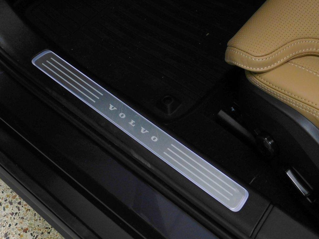 Volvo V90 Cross Country B6 Ultra 2026